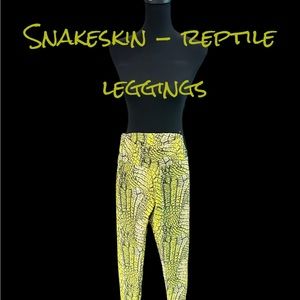 Girl! These leggings!